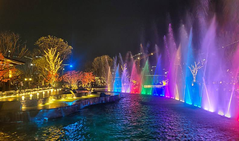 信阳西九华山中原朱寨夜景亮化实景图